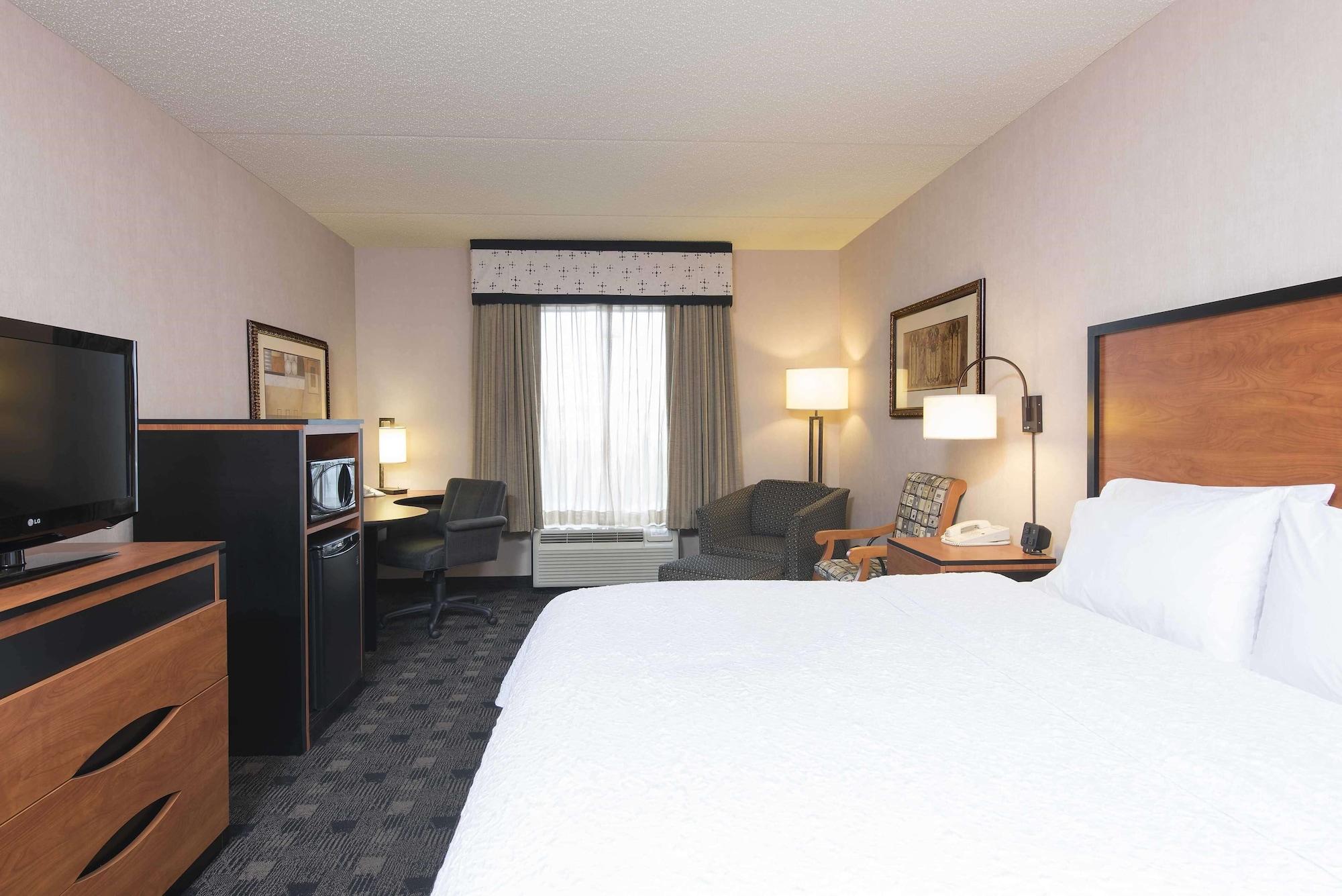 Hampton Inn And Suites Indianapolis-Фишърс Екстериор снимка