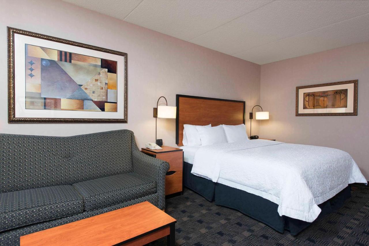 Hampton Inn And Suites Indianapolis-Фишърс Екстериор снимка