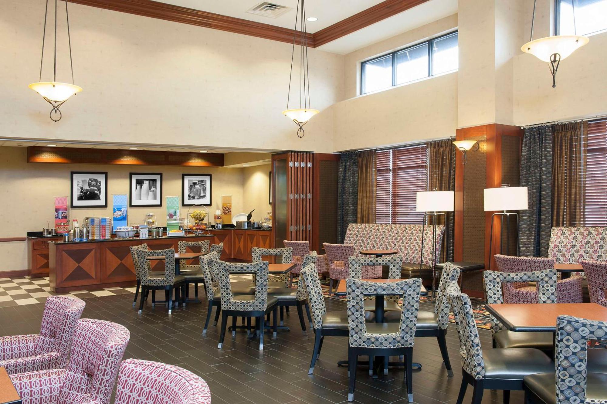 Hampton Inn And Suites Indianapolis-Фишърс Екстериор снимка
