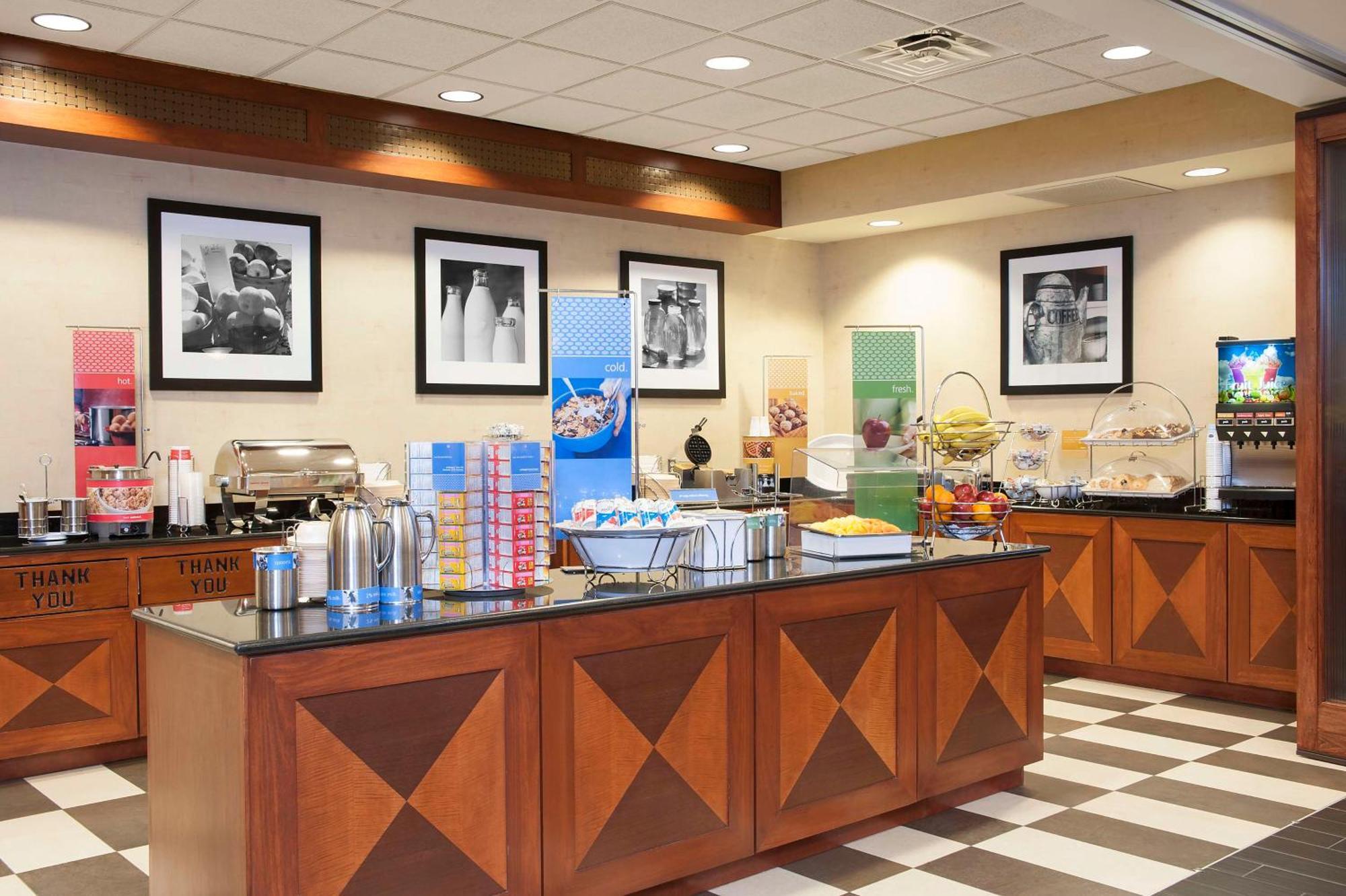 Hampton Inn And Suites Indianapolis-Фишърс Екстериор снимка